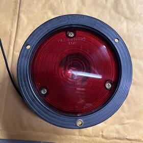 149-00-122 Arrow Vintage Brake Lights New Pair Old Stock Plastic Cans. Bag 207