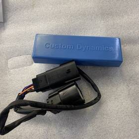Custom Dynamics Gen2-ss8 New 09-13 Harley Cvo Touring Turn Signal Stabilizer