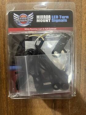 Custom Dynamics P2040-3063 Mirror Mount Front Turn Signals Cdmmtsawb