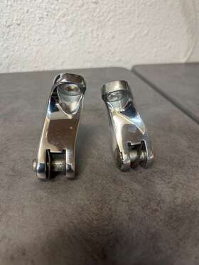 Harley Davidson 50500460a Daivdson Oem Touring Chrome Passenger Footpeg Supports 50500462