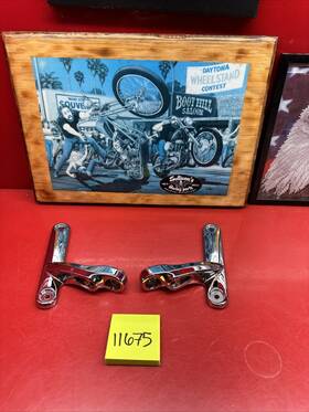 Harley-davidson 73336-10 Touring Streetglide Cvo Passing Lamp Mounting Brackets
