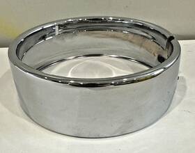 Harley-davidson Rcp20010555 Genuine Chrome 5 3/4 Inch Headlight Trim Ring Choppers Bobbers And Customs