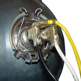 Headwinds 1-4500vca Headlight Housing - 4-1/2 Inch Vampire Concours Bullet Chrome