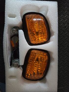Honda 33460-mca-305 2012 Goldwing 1800 Motorcycle Front Turn Signal Lights