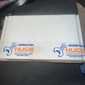 Huge Industries 109-9071 New Front Blinker Fender Adapters For 2002 Yamaha R1 P5
