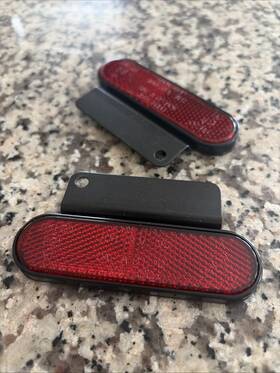 Indian 5257943 Scout Sixty Motorcycle Side Reflex Brackets Reflectors Set Of 2