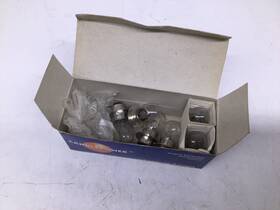 527-84114-09 Sledpartsguy Yamaha It400 1977 1978 1979 Headlight Bulb - It 400 Lot Of 6 527-84114-09 Sledpartsguy Yamaha It400 1977 1978 1979 Headlight Bulb - It 400 Lot Of 6
