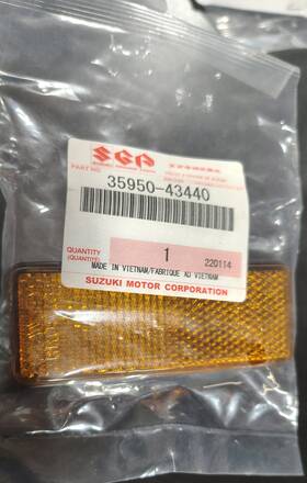 Suzuki 35950-43440 Oem Reflex Reflector Hayabusa New Amber