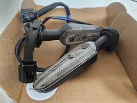 Yamaha 605945690844 2 X 2024 Mt-09 Sp Amber Led Turn Signal Indicators Blinkers Lights