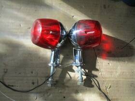 L-24233 Yamaha Vintage 1970-1972 R5 Rear Turn Signals Red Ds7 R5b R5c Oem Ik